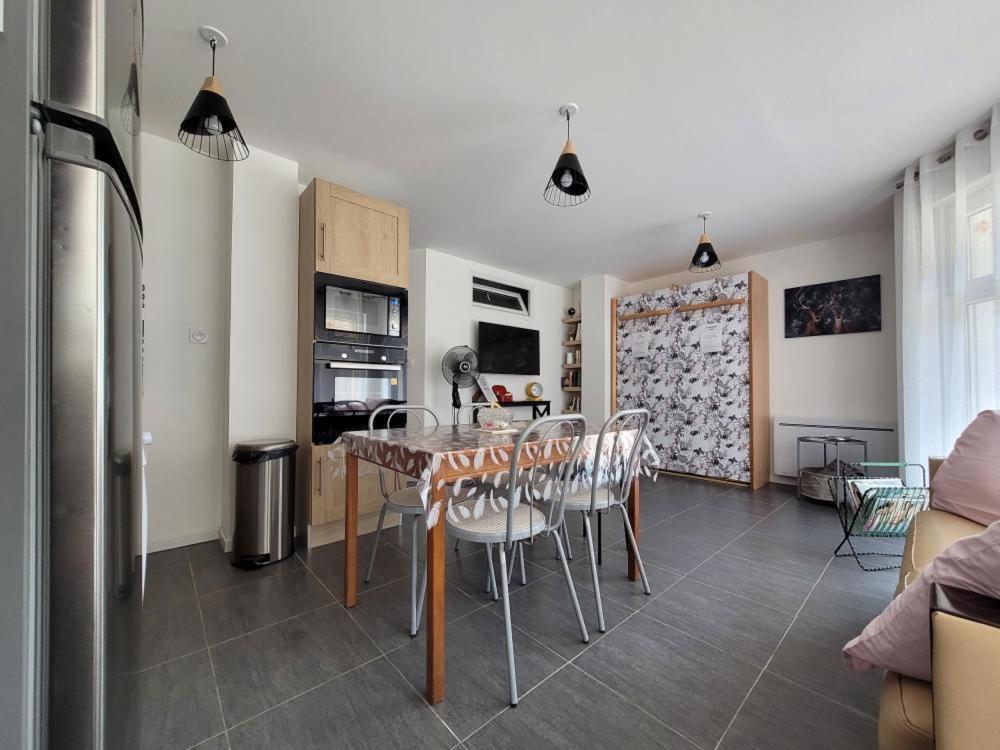 Appartement Salbris- Parking Gratuit Exterior foto